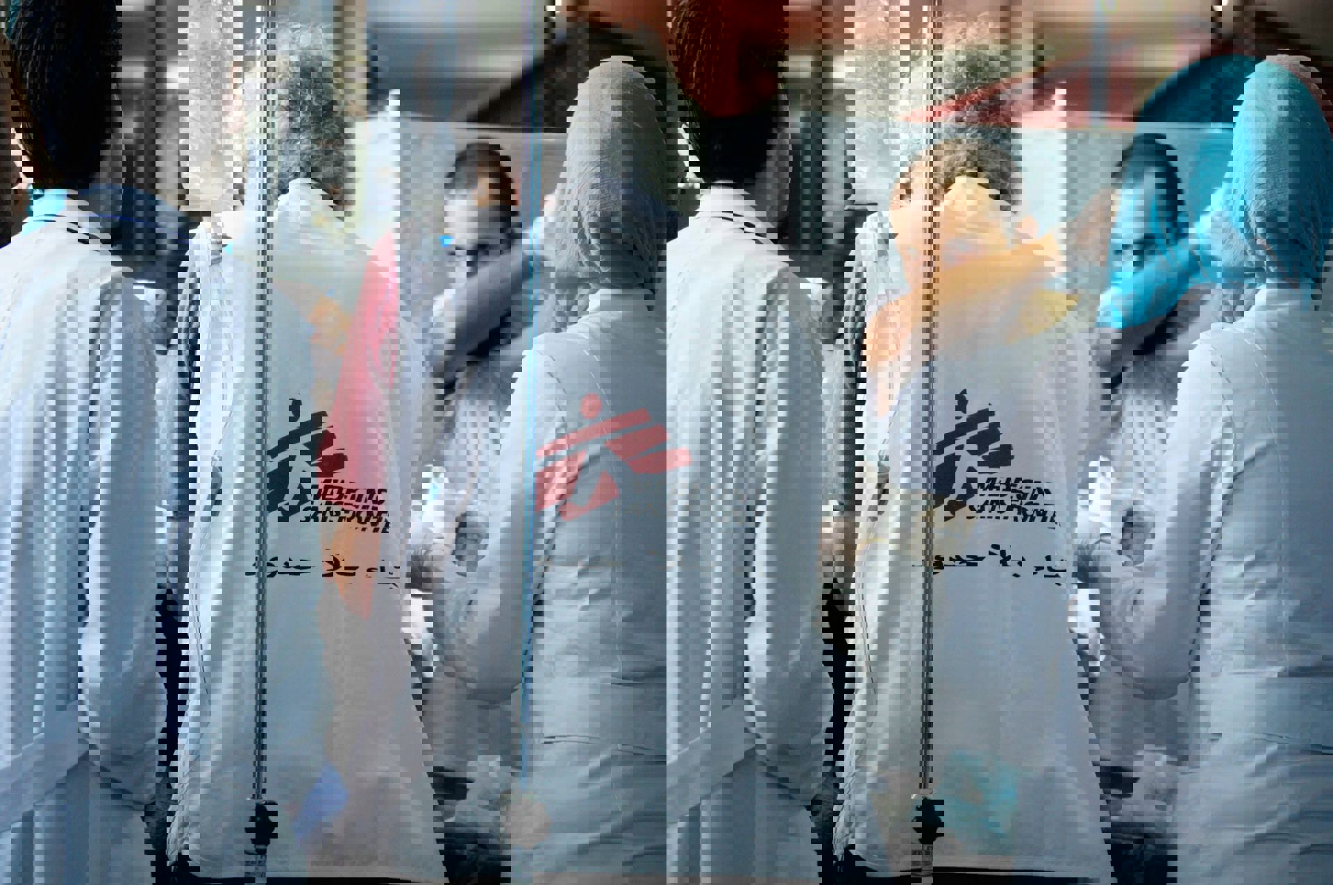 無國界醫生在杰貝阿克拉德的醫院的急症室。© Robin MELDRUM/MSF