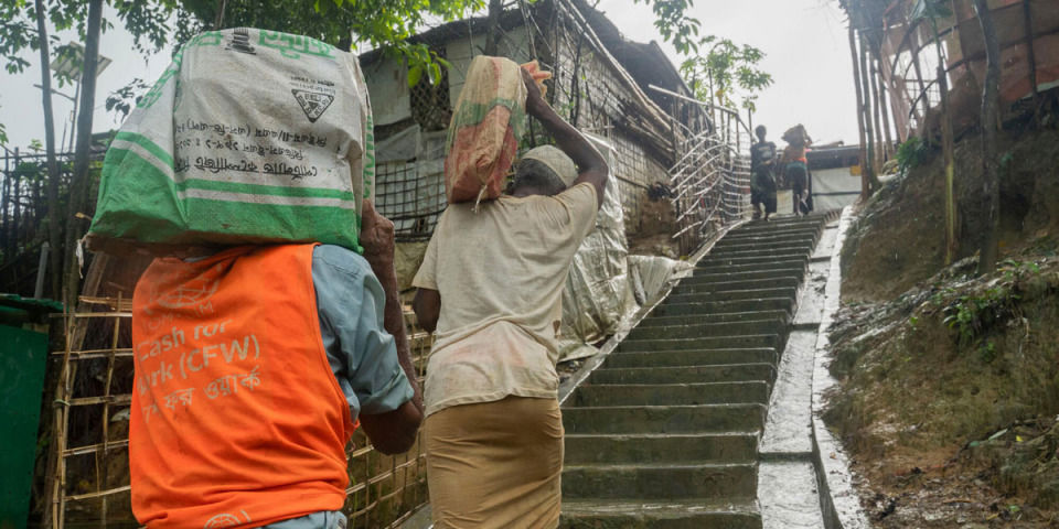 MSB134168 Coxbazar Camp9