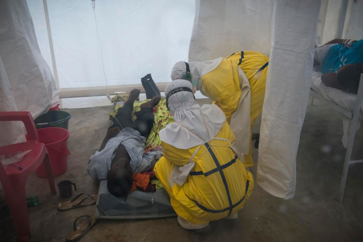 MSF Fighting Ebola 7
