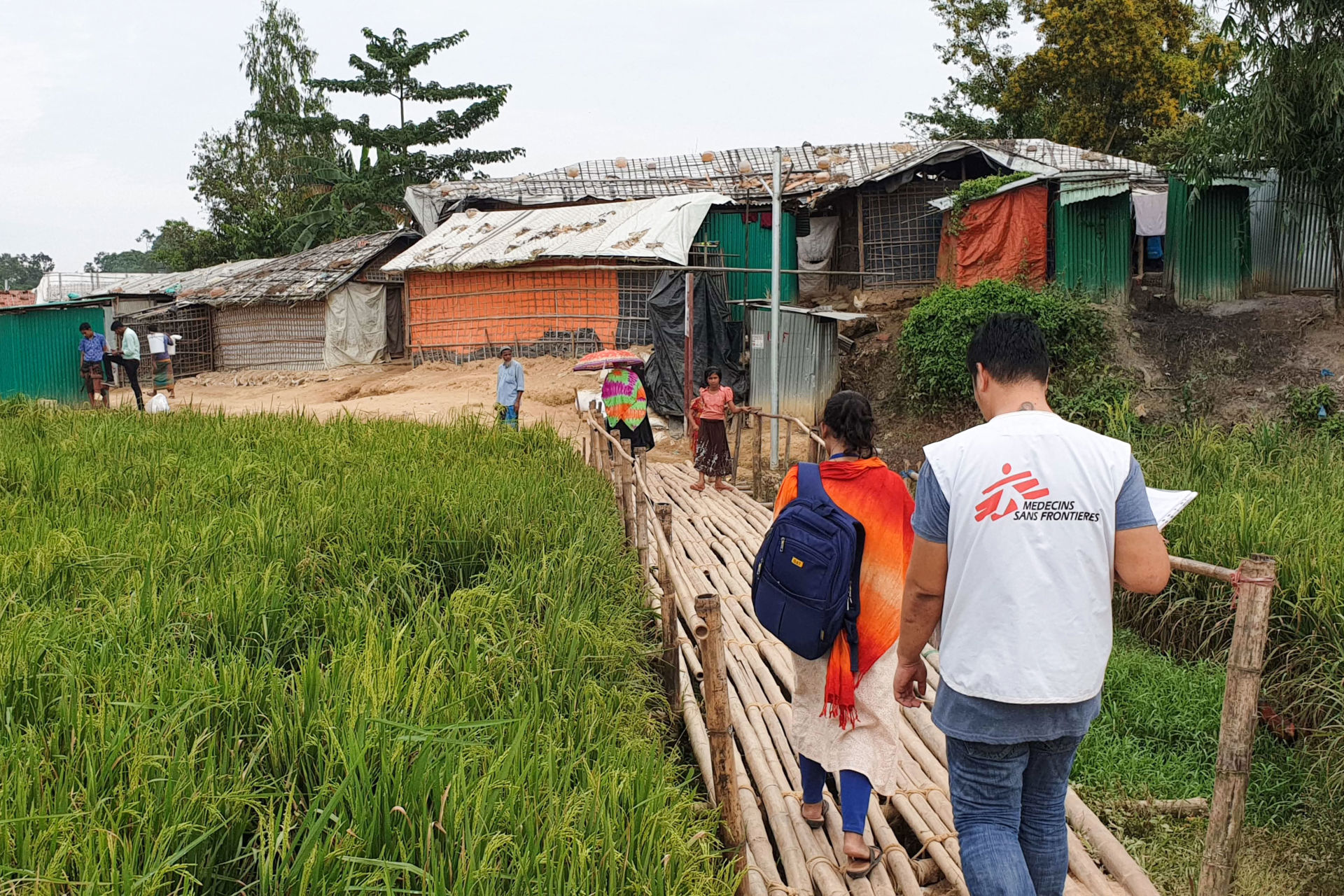 MSF Doctors Without Borders Treating Patients In A Megacamp 0 Thumb