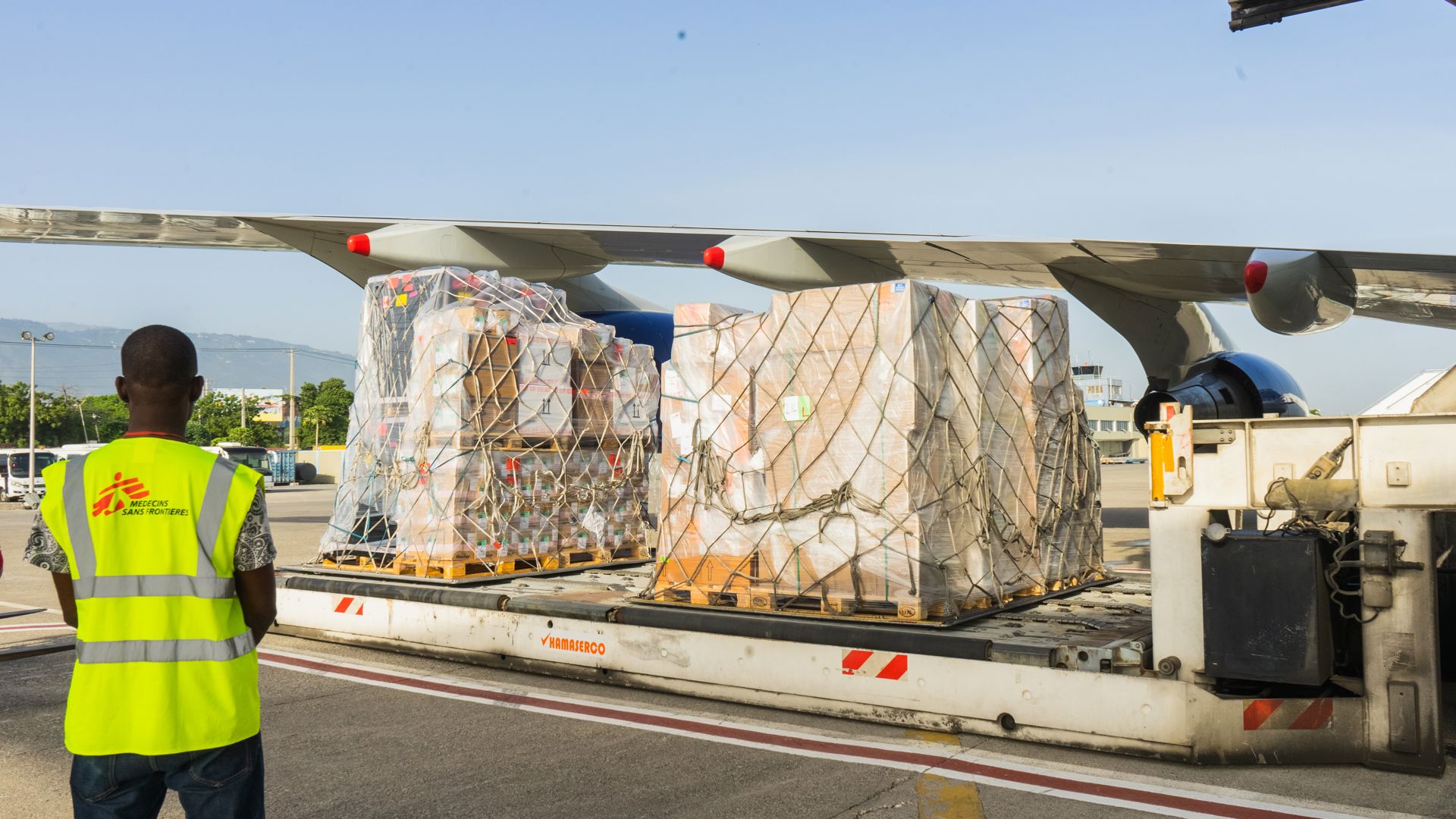 MSF has shipped 80 tonnes of medical equipment and supplies to Haiti by air and by road since mid-June. © MSF 