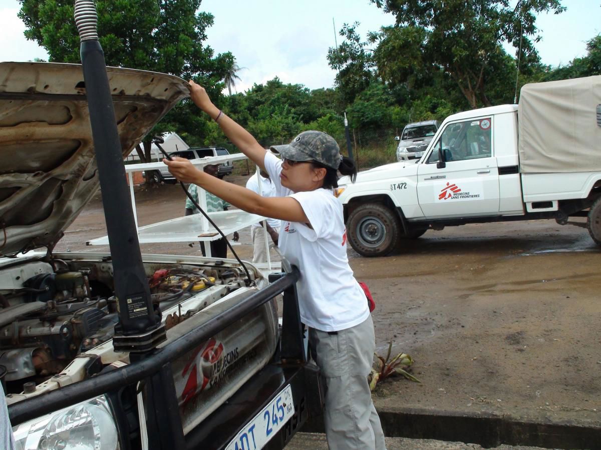 MSF Fighting Ebola 10 Lucy Lau