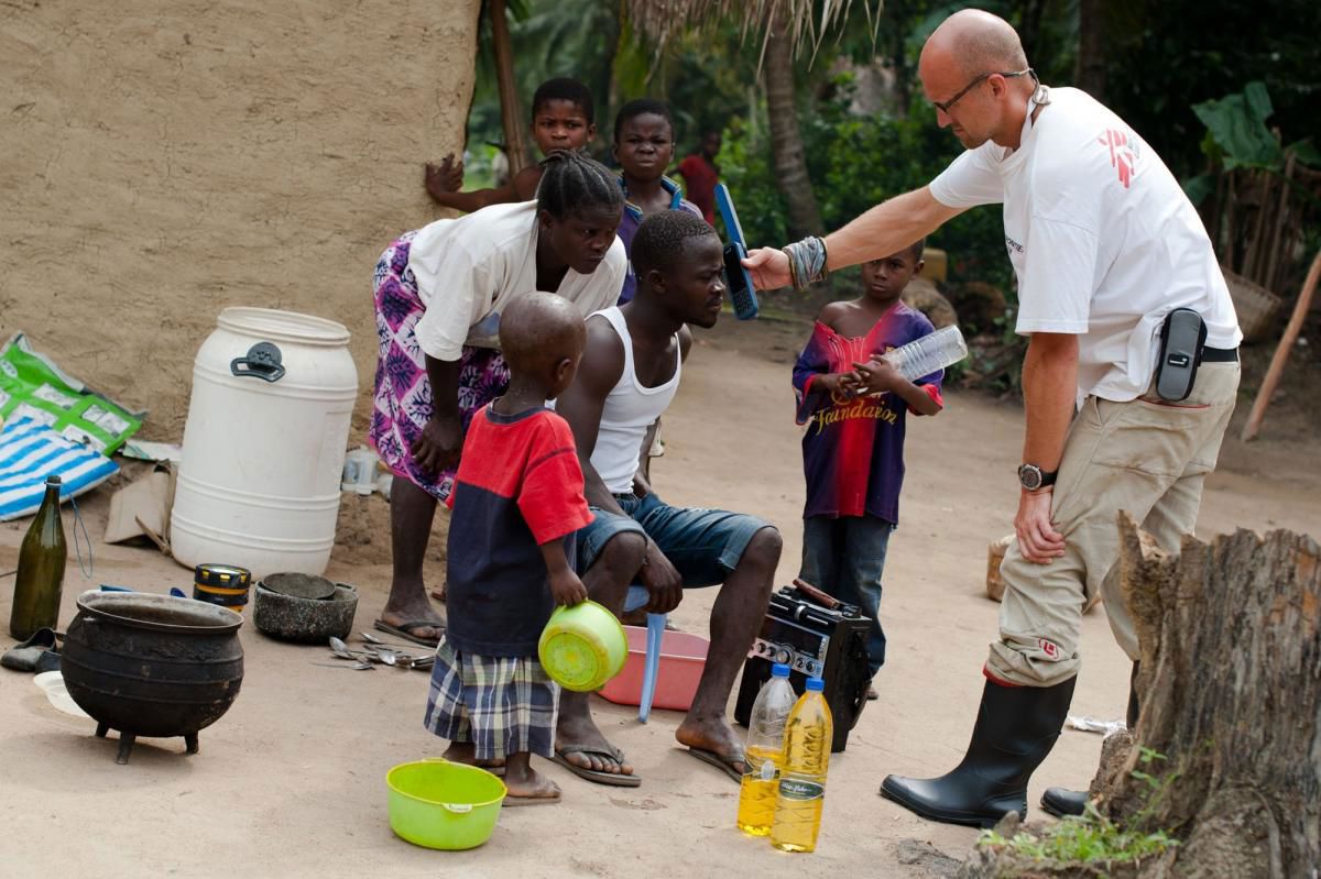 MSF Fighting Ebola 4