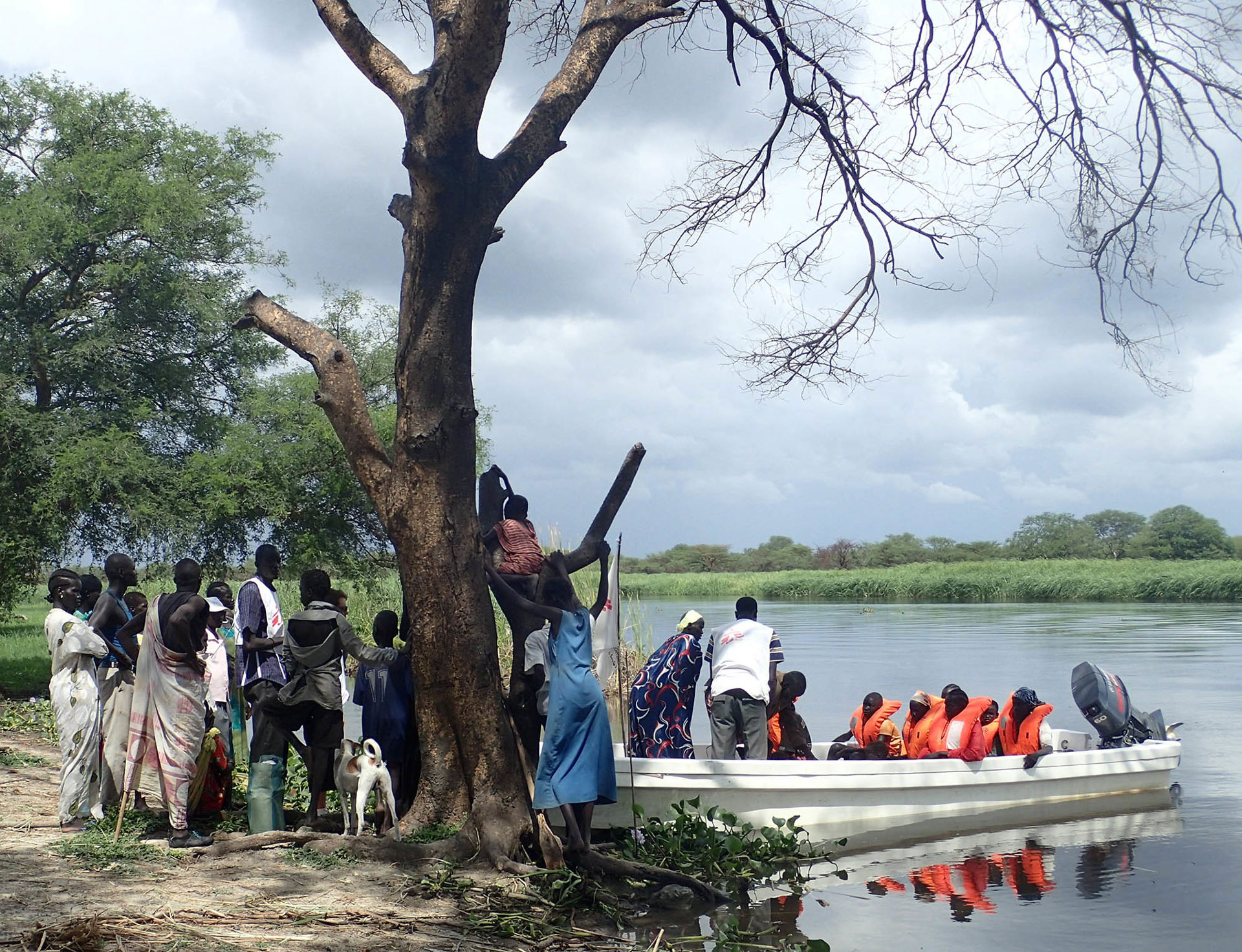 MSF South Sudan Boat Ambulances Reach Patients In Remote Communities Into Northern Jonglei State